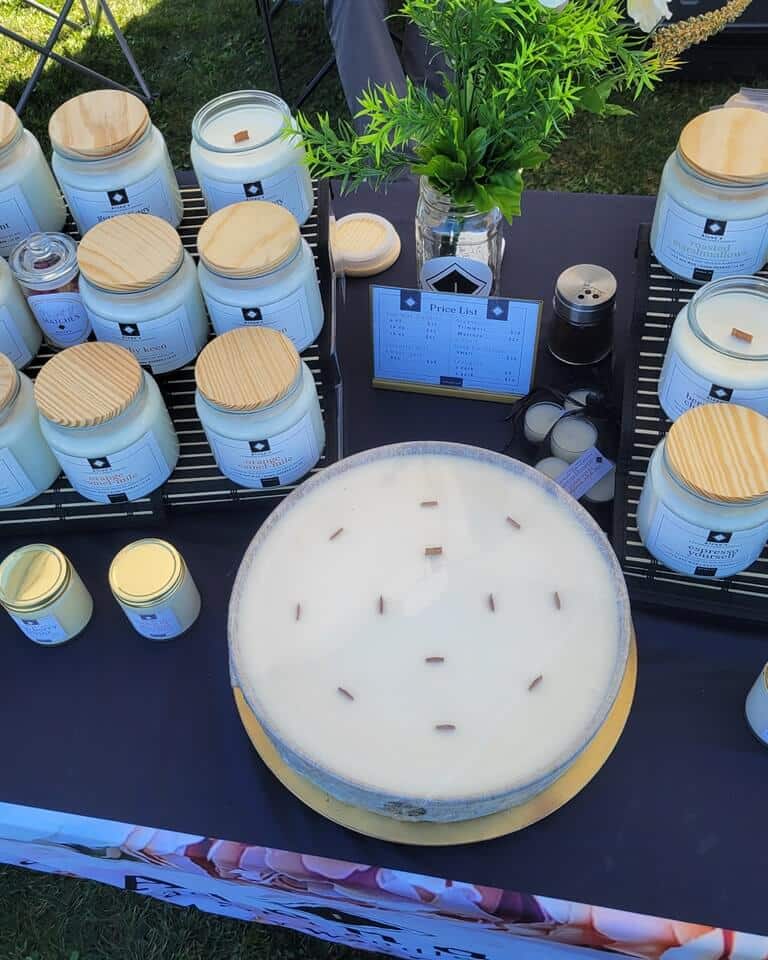 Alena's Portugese Ceramic Bacela 12 wooden wick Soy wax Berry Much Champagne Candle