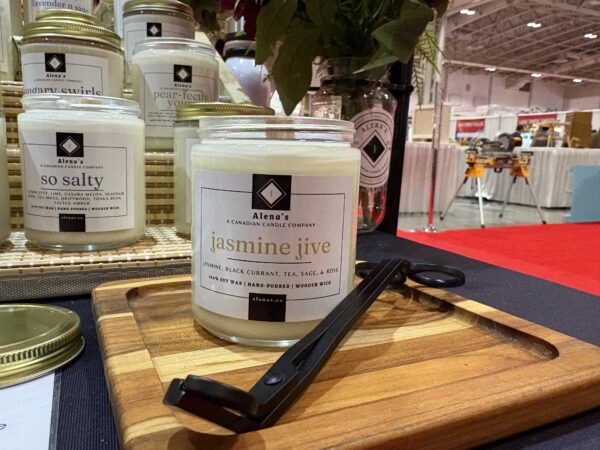 Jasmine Jive scented wooden-wick candle from Alena’s