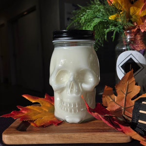 Alena's Holiday Candle Collection: Discover Eco-Friendly Scents 31 Spooky Skull-aton Candle